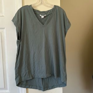 Athleta shirt